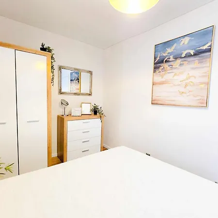 Cofy Rentals - Near-Centrally Located, Quiet District, Air-Conditioning, Free Parking, 24-7 Express Check-In-Out, Close To Nature, Everything You Need For Living! Tartu Room photo
