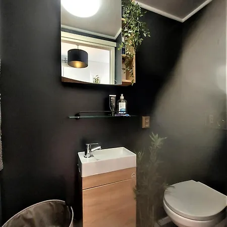 Cofy Rentals - Near-Centrally Located, Quiet District, Air-Conditioning, Free Parking, 24-7 Express Check-In-Out, Close To Nature, Everything You Need For Living! Tartu Room photo