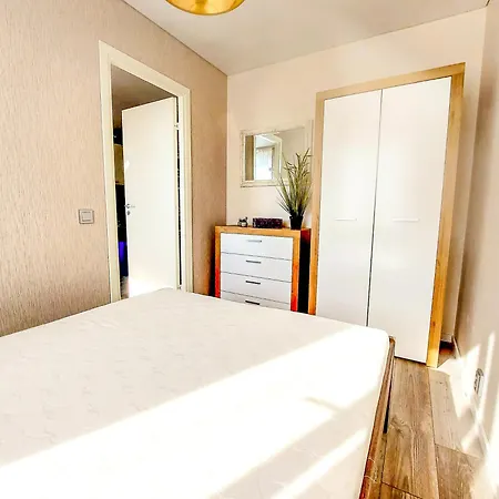 Cofy Rentals - Near-Centrally Located, Quiet District, Air-Conditioning, Free Parking, 24-7 Express Check-In-Out, Close To Nature, Everything You Need For Living! Tartu Room photo