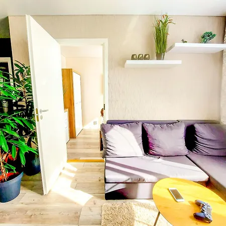 Cofy Rentals - Near-Centrally Located, Quiet District, Air-Conditioning, Free Parking, 24-7 Express Check-In-Out, Close To Nature, Everything You Need For Living! Tartu Room photo