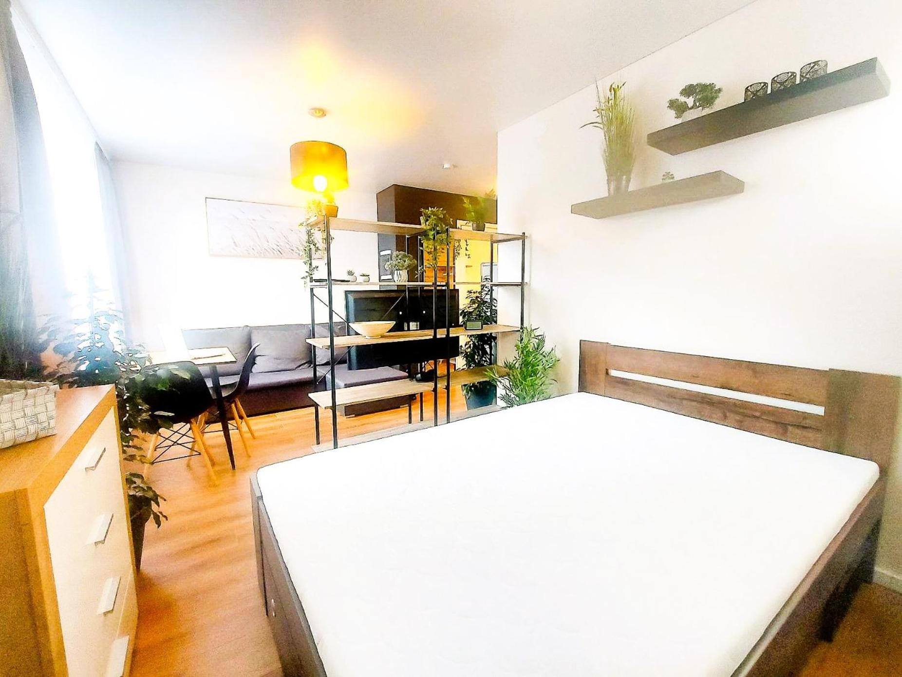 Cofy - Near-centrally Located, Quiet District, Air-conditioning, Free Parking, 24-7 Express Check-in-out, Close To Nature, Everything Need For Living! Apartment Tartu