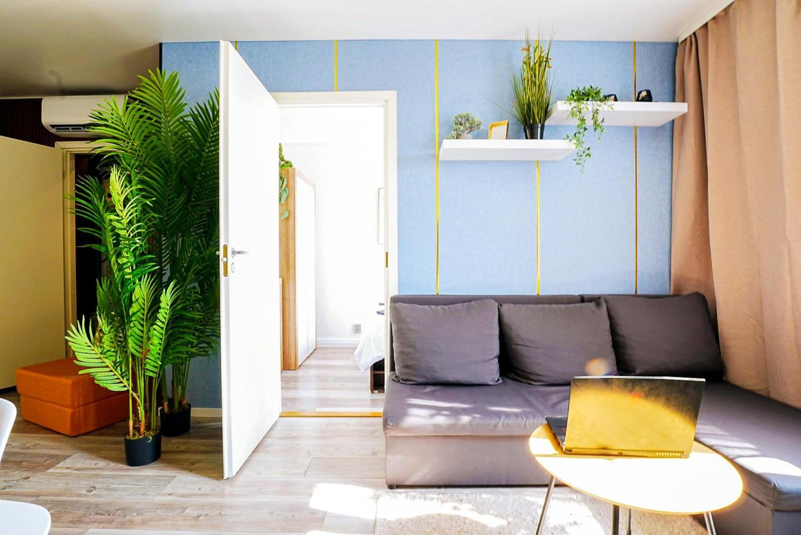 Apartament Cofy - Near-centrally Located, Quiet District, Air-conditioning, Free Parking, 24-7 Express Check-in-out, Close To Nature, Everything Need For Living! Tartu